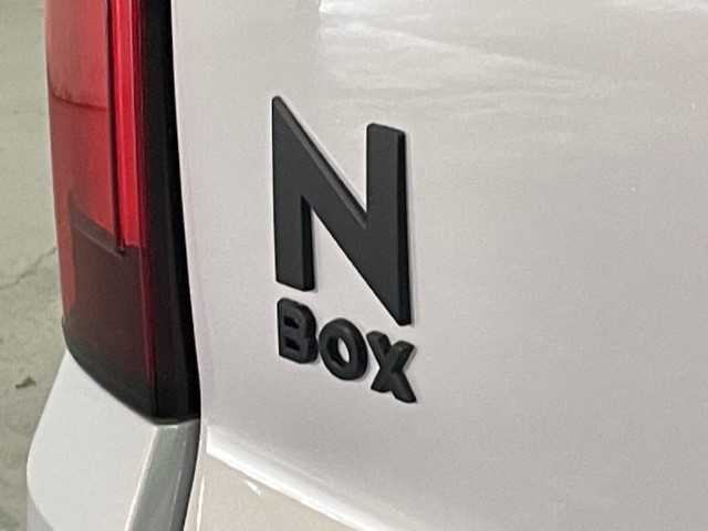ホンダ Ｎ ＢＯＸ 長野県 2024(令6)年 1.2万km プレミアムサンライトホワイトパール AIS検査済み【2503051906】/4WD(フル）/LEDヘッドライト/オートライト/両側パワスラ/純正フロアマット/スマートキー/ディスプレイオーディオ/USB入力端子/Bluetooth接続/ETC/シートヒーター/AAC/障害物センサー/盗難防止装置/オートマチックハイビーム/バックカメラ/踏み間違い防止/レーンキープアシスト/横滑り防止/衝突被害軽減ブレーキ/ACC/15AW WEDS　マッドヴァンス07(社外）/TOYOオープンカントリーR/T（社外）/エスペリア　リフトアップキット（社外）/サイドドアガーニッシュ（社外）/ダムド　Angieフェイスチェンジキット（社外）/フロントカメラ（社外）/モニター（社外）/社外パーツ取付有