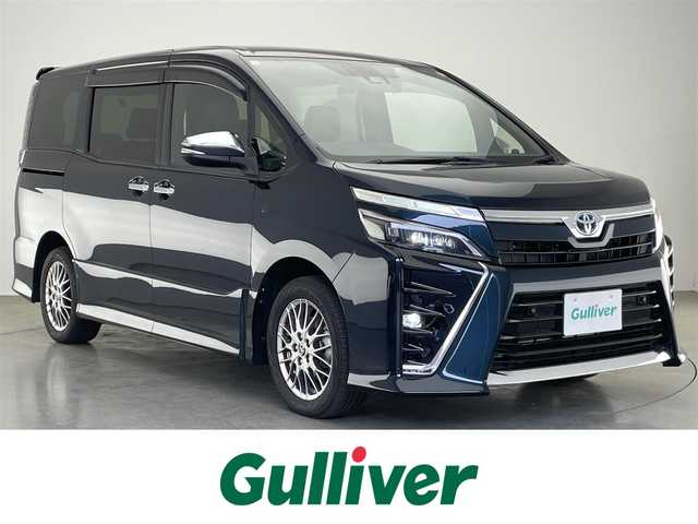 トヨタ ヴォクシー ハイブリッド ZS 煌Ⅲ 愛知県 2022(令4)年 3.5万km ブラッキッシュアゲハガラスフレーク 純正９型ナビ　フルセグＴＶ　Ｂｌｕｅｔｏｏｔｈ　バックカメラ　シートヒーター　ハーフレザー　両側パワスラドア　セーフティセンス　衝突軽減　クルコン　車線逸脱　ＬＥＤライト　フォグ　コーナーセンサ　禁煙