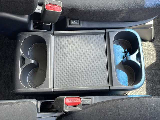 三菱 デリカＤ：５ D－Power package 秋田県 2015(平27)年 8.6万km ダイヤモンドブラックマイカ 登録時走行距離86098km/純正メモリナビ/純正ETC/両側パワースライドドア/純正AW/パドルシフト/運助シートヒーター/スペアキー