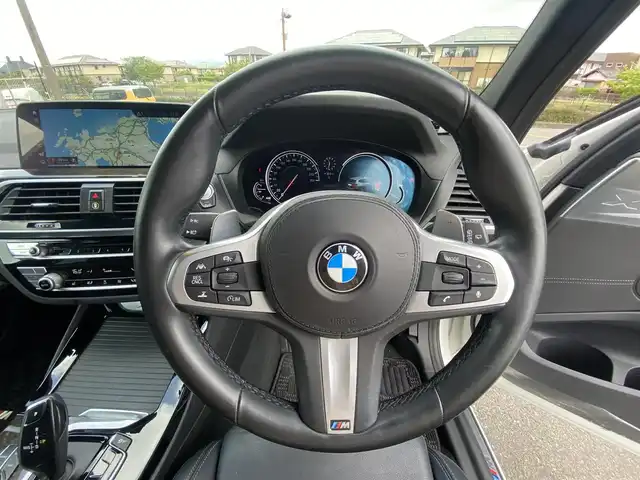 ＢＭＷ Ｘ３ xDrive20d Mスポーツ 福岡県 2018(平30)年 5.2万km アルピンホワイトⅢ ・アクティブクルーズコントロール/・純正HDDナビ/USB/Bluetooth/CD/DVD/・全方位カメラ/・黒革シート/シートヒーター/・社外前後ドライブレコーダー/・フルセグ/・ETC/・純正19AW/・プッシュスタート/・パーキングアシスト/・アイドリングストップ/・スマートキー/・スペアキー/・パーキングアシスト/・レーンキープアシスト/・オートライト/。LEDライト/・保証書/・取扱説明書/・ワイヤレス充電/・パドルシフト