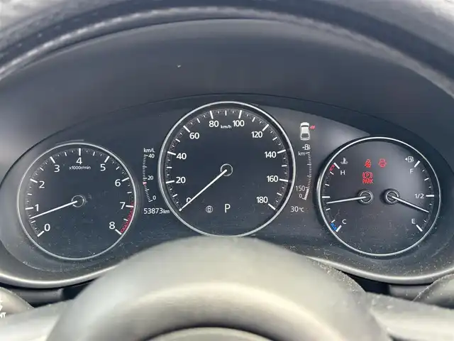 マツダ マツダ３ファストバック 15S ツーリング 大分県 2020(令2)年 5.4万km チタニウムフラッシュマイカ ・純正ナビ(CD/DVD/BT/SD/USB)/・全方位カメラ/・フルセグテレビ/・ヘッドアップディスプレイ/・スマートシティブレーキサポート/・ブラインドスポットモニター/・コーナーセンサー/・レーダークルーズコントロール/・ETC/・ドライブレコーダー/・ブレーキホールド/・MTモード付きAT/・ステアリングリモコン/・スマートキー/・プッシュスタート/・純正ホイール