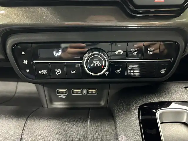 ホンダ Ｎ ＷＧＮ カスタム L 鹿児島県 2024(令6)年 0.1万km メテオロイドグレーメタリック ワンオーナー/純正ナビ（フルセグ/AM/FM）/バックカメラ/ホンダセンシング/純正ドラレコ/ETC/ステリモ/シートヒーター/ドアバイザー/純正AW/