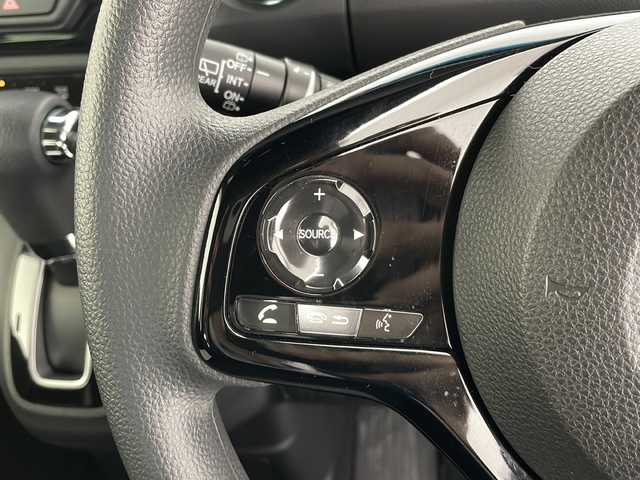 ホンダ Ｎ ＢＯＸ カスタム L 愛知県 2022(令4)年 1.5万km プラチナホワイトパール ホンダセンシング/衝突被害軽減ブレーキ/純正7インチディスプレイオーディオ/片側パワースライドドア/レーダークルーズコントロール/シートヒーター/ワンセグTV/CD DVD/Bluetooth/バックカメラ/コーナーセンサー/純正アルミホイール/LEDヘッドライト/オートマチックハイビーム/ドライブレコーダー/ETC/ステアリングスイッチ/スマートキー/プッシュスタート