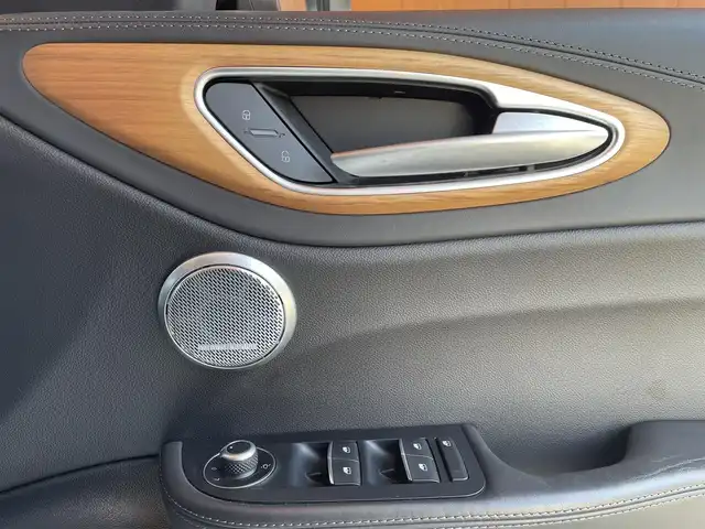 アルファロメオ ジュリア スーパー 愛知県 2019(令1)年 5.1万km 白 純正ディスプレイオーディオ/AppleCarPlay/黒革シート /シートヒーター /パワーシート/バックカメラ/harman/kardon /ACC/レーンキープ/ブラインドスポット /パドルシフト /プッシュスタート/ETC /HIDヘッドライト/オートライト /純正18アルミホイール/スマートキー