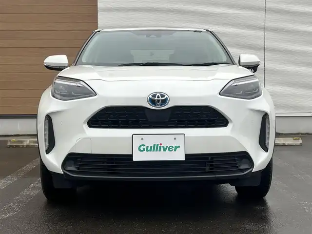 トヨタ ヤリスクロス ハイブリッド Z 秋田県 2022(令4)年 3.5万km ホワイトパールクリスタルシャイン ４WD/衝突軽減システム/LEDヘッドライト/純正メモリナビ（BT/AM/FM/USB）/バックカメラ/トヨタ純正１６インチアルミ（冬タイヤ装着）/スマートキー/アイドリングストップ/プッシュスタート/クルーズコントロール追従走行あり/オートマチックハイビーム/レーンキープアシスト/コーナーセンサー/ダウンヒルアシストコントロール/ステアリングスイッチ/ステアリングヒーター/前席シートヒーター/運転席パワーシート/ドライブレコーダー/ビルトインETC/電動パーキングブレーキ/オートブレーキホールド機能/純正フロアマット/純正ドアバイザー/オートライト/オートエアコン/パワーステアリング/パワーウィンドウ/ヘッドライトレベライザー/横滑り防止/盗難防止装置/電動格納ウィンカーミラー