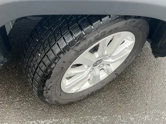 トヨタ ヤリスクロス ハイブリッド Z 秋田県 2022(令4)年 3.5万km ホワイトパールクリスタルシャイン ４WD/衝突軽減システム/LEDヘッドライト/純正メモリナビ（BT/AM/FM/USB）/バックカメラ/トヨタ純正１６インチアルミ（冬タイヤ装着）/スマートキー/アイドリングストップ/プッシュスタート/クルーズコントロール追従走行あり/オートマチックハイビーム/レーンキープアシスト/コーナーセンサー/ダウンヒルアシストコントロール/ステアリングスイッチ/ステアリングヒーター/前席シートヒーター/運転席パワーシート/ドライブレコーダー/ビルトインETC/電動パーキングブレーキ/オートブレーキホールド機能/純正フロアマット/純正ドアバイザー/オートライト/オートエアコン/パワーステアリング/パワーウィンドウ/ヘッドライトレベライザー/横滑り防止/盗難防止装置/電動格納ウィンカーミラー
