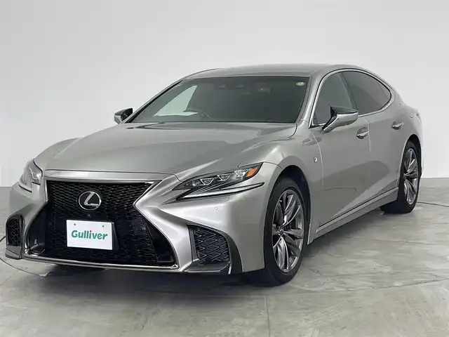 レクサス ＬＳ 500 Fスポーツ 愛知県 2018(平30)年 9.3万km ソニックチタニウム レクサスセーフティセンス/　　・プリクラッシュセーフティ/　　・レーントレーシングアシスト/　　・アダプティブハイビーム/　　・レーダークルーズコントロール/　　・フロントクロストラフィックアラート/　　・リヤクロストラフィックアラート/　　・ロードサインアシスト/　　・先行車発進告知機能/　　・ドライバー異常時対応システム/　　・BSM/クリアランスソナー/ツインターボ/純正エアサス/ヘッドアップディスプレイ/デジタルインナーミラー/ドライブレコーダー（360°＋リヤ）/純正12.3インチナビ/　　・CD/DVD/フルセグ/BT/パノラミックビューモニター/ビルトインETC2.0/本革巻ステアリングリモコン/ステアリングヒーター/レザーシート/パワーシート（前席）/シートメモリポジションメモリ機能（前席）/シートヒーター（全席）/ベンチレーション（前席）/リヤウィンドウ電動サンシェード/パワートランクリッド/電子制御エアサスペンション/3眼LEDヘッドライト/デイライト/シーケンシャルランプ/純正20インチアルミホイール