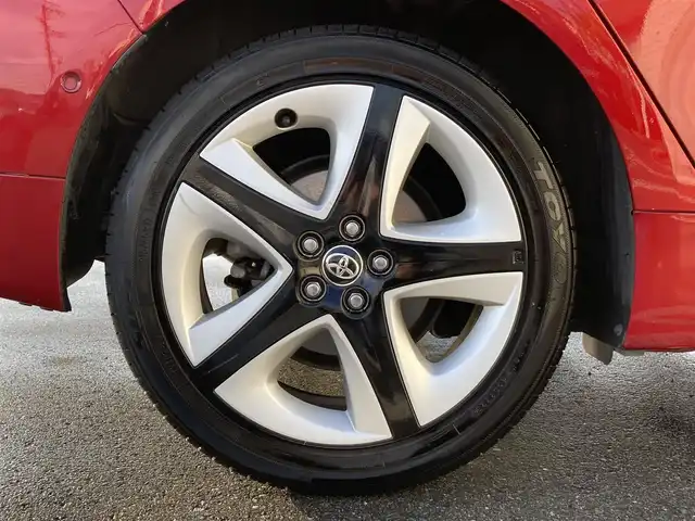 トヨタ プリウス A ツーリングセレクション 静岡県 2016(平28)年 7.6万km エモーショナルレッド Toyota Safety Sense/純正9インチナビ(DSZT-YC4T)/　AM FM CD DVD Bluetooth USB HDMI SDREC/フルセグTV/ビルトインETC/バックモニター/レーダークルーズコントロール/LEDオートヘッドライト/シートヒーター(前席)/前後クリアランスソナー/純正17インチアルミホイール/ヘッドアップディズプレイ/スマートキー2本/フロントフォグランプ/前後方ドライブレコーダー/レザーシート