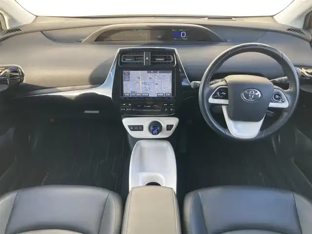 トヨタ プリウス A ツーリングセレクション 静岡県 2016(平28)年 7.6万km エモーショナルレッド Toyota Safety Sense/純正9インチナビ(DSZT-YC4T)/　AM FM CD DVD Bluetooth USB HDMI SDREC/フルセグTV/ビルトインETC/バックモニター/レーダークルーズコントロール/LEDオートヘッドライト/シートヒーター(前席)/前後クリアランスソナー/純正17インチアルミホイール/ヘッドアップディズプレイ/スマートキー2本/フロントフォグランプ/前後方ドライブレコーダー/レザーシート