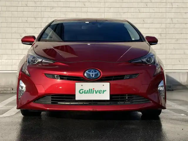トヨタ プリウス A ツーリングセレクション 静岡県 2016(平28)年 7.6万km エモーショナルレッド Toyota Safety Sense/純正9インチナビ(DSZT-YC4T)/　AM FM CD DVD Bluetooth USB HDMI SDREC/フルセグTV/ビルトインETC/バックモニター/レーダークルーズコントロール/LEDオートヘッドライト/シートヒーター(前席)/前後クリアランスソナー/純正17インチアルミホイール/ヘッドアップディズプレイ/スマートキー2本/フロントフォグランプ/前後方ドライブレコーダー/レザーシート