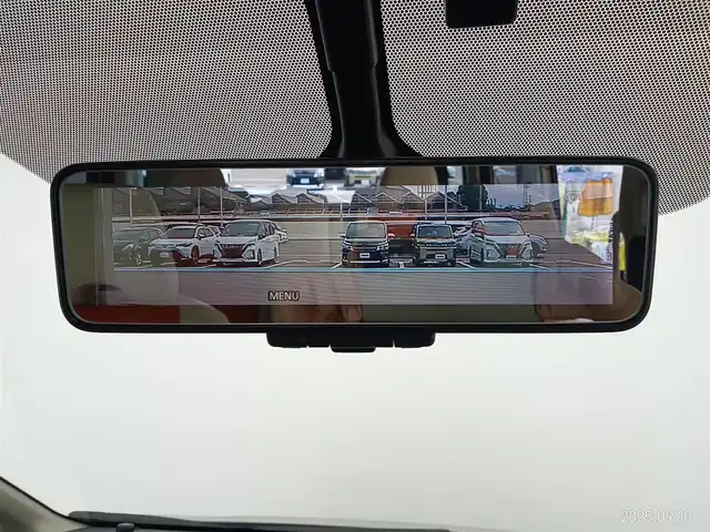 日産 セレナ ハイウェイスター V 愛知県 2021(令3)年 5.3万km カシミヤグレージュ 寒冷地仕様/ステアリングヒーター/シートヒーター/セーフティパック/エマージェンシーブレーキ/車線逸脱警報機能/車線逸脱防止機能/ふらつき警報機能/プロパイロット/ハイビームアシスト/ブラインドスポットモニター/デジタルインナーミラー/ドライブレコーダー/ディーラーオプション7インチナビ（地図SD確認できず）/　・CD/DVD/フルセグ/Bluetooth/SD/アラウンドビューモニター/後席フリップダウンモニター/ETC/革巻きステアリング/ステアリングリモコン/両側パワースライドドア/ハンズフリーオートスライド/純正LEDヘッドライト/フォグランプ/純正16インチアルミホイール/取扱説明書