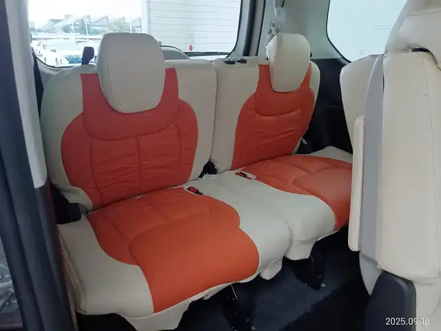 日産 セレナ ハイウェイスター V 愛知県 2021(令3)年 5.3万km カシミヤグレージュ 寒冷地仕様/ステアリングヒーター/シートヒーター/セーフティパック/エマージェンシーブレーキ/車線逸脱警報機能/車線逸脱防止機能/ふらつき警報機能/プロパイロット/ハイビームアシスト/ブラインドスポットモニター/デジタルインナーミラー/ドライブレコーダー/ディーラーオプション7インチナビ（地図SD確認できず）/　・CD/DVD/フルセグ/Bluetooth/SD/アラウンドビューモニター/後席フリップダウンモニター/ETC/革巻きステアリング/ステアリングリモコン/両側パワースライドドア/ハンズフリーオートスライド/純正LEDヘッドライト/フォグランプ/純正16インチアルミホイール/取扱説明書