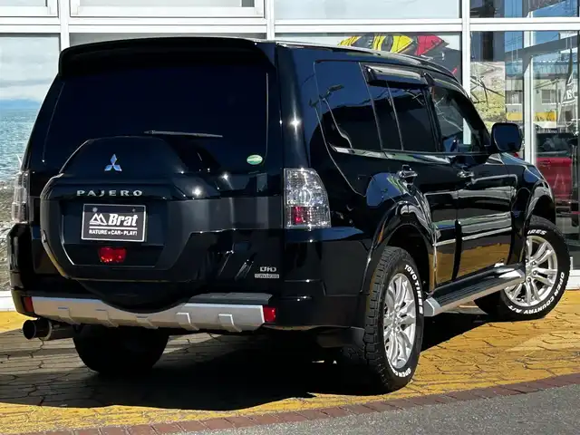 三菱 パジェロ ロング スーパーエクシード 道北・旭川 2016(平28)年 4.6万km ダイヤモンドブラックマイカ ディーゼル/ロックフォードサウンドシステム/純正ナビ/フルセグTV/バックカメラ/オープンカントリータイヤ/レザーシート/前席シートヒーター/クルーズコントロール/オートマチックハイビーム/社外アルミ付スタッドレスタイヤ積込/ETC