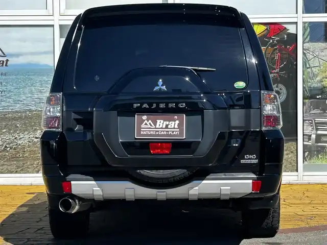 三菱 パジェロ ロング スーパーエクシード 道北・旭川 2016(平28)年 4.6万km ダイヤモンドブラックマイカ ディーゼル/ロックフォードサウンドシステム/純正ナビ/フルセグTV/バックカメラ/オープンカントリータイヤ/レザーシート/前席シートヒーター/クルーズコントロール/オートマチックハイビーム/社外アルミ付スタッドレスタイヤ積込/ETC