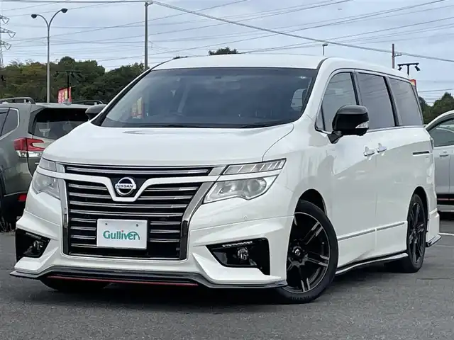 日産 エルグランド 350ハイウェイスター プレミアム 道央・札幌 2017(平29)年 4.7万km ブリリアントホワイトパール ４WD/nismoエアロ/BOSEサウンドシステム/純正メーカーナビ/CD/DVD/BT/フルセグ/エマージェンシーブレーキ/横滑り防止装置/レーダークルーズコントロール/クリアランスソナー/アラウンドビューモニター/ビルトインETC/ドライブレコーダー/ECOMODE/両側パワースライドドア/パワーバックドア/前席シートヒーター/オットマン/レザーシート/革巻きステアリング/ステアリングリモコン/プッシュスタート/スマートキー/LEDヘッドライト/オートライト/フォグランプ/電動格納ミラー/ウィンカーミラー/純正フロアマット/スペアキー