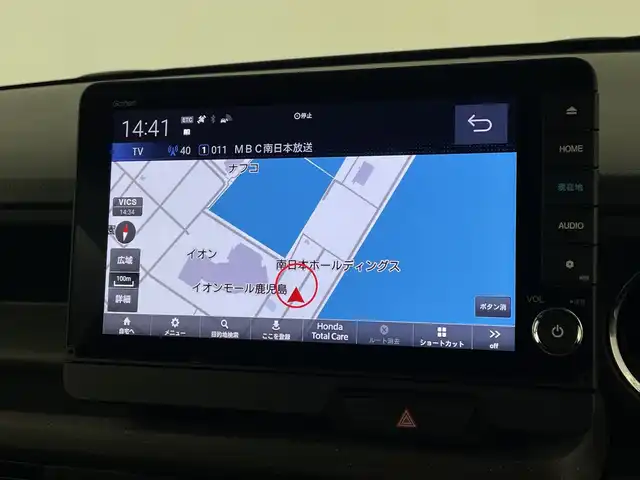 ホンダ Ｎ ＢＯＸ カスタム ターボ 鹿児島県 2023(令5)年 2.6万km ミッドナイトブルービームM 純正9インチナビ/（AM/FM/CD/DVD/AppleCarPlay）/全周囲カメラ/パドルシフト/両側パワースライドドア/シートヒーター/ハーフレザーシート/オートブレーキホールド/ホンダセンシング/レーダークルーズコントロール/レーンキープアシスト/オートハイビーム/オートライト/スマートキー/コーナーセンサー/LEDヘッドライト/純正フロアマット