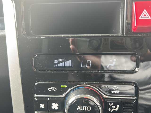 ダイハツ トール カスタムG ターボ 沖縄県 2024(令6)年 0.4万km ブラックマイカメタリック 9インチディスプレイオーディオ・TV・Bluetooth/全方位カメラ/両側パワースライドドア/オートライト/衝突軽減システム/コーナーセンサー/オートホールド/リアロールサンシェード/ステアリングスイッチ/電動格納ミラー/LEDヘッドライト/純正アルミ