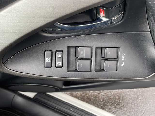 トヨタ ヴァンガード 240S 青森県 2011(平23)年 5.7万km ホワイトパールクリスタルシャイン ・4WD/・スマートキー/・社外ナビ/・ワンセグ/・バックカメラ/・社外17AW/・ETC/・ドライブレコーダー/・保証書・取説あり