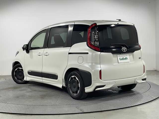 トヨタ シエンタ ハイブリッド Z 広島県 2022(令4)年 4.8万km ホワイトパールクリスタルシャイン 禁煙車/純正10.5型ディスプレイオーディオ/バックカメラ/モデリスタエアロ/レーダークルーズコントロール/両側パワースライドドア/１５００Ｗ給電/アダブティブＬＥＤヘッドライト/ＥＴＣ/ドラレコ/衝突軽減/レーンキープ/踏み間違い防止/オートマチックハイビーム/純正15インチホイールキャップ(185/65/R15)/エアバッグ(運転席/助手席サイド/カーテン)