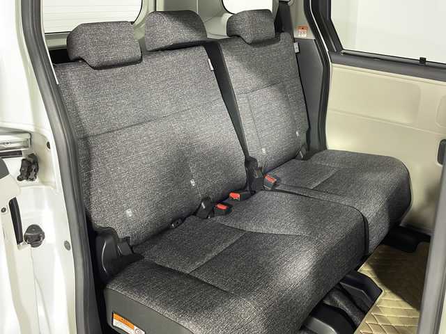 トヨタ シエンタ ハイブリッド Z 広島県 2022(令4)年 4.8万km ホワイトパールクリスタルシャイン 禁煙車/純正10.5型ディスプレイオーディオ/バックカメラ/モデリスタエアロ/レーダークルーズコントロール/両側パワースライドドア/１５００Ｗ給電/アダブティブＬＥＤヘッドライト/ＥＴＣ/ドラレコ/衝突軽減/レーンキープ/踏み間違い防止/オートマチックハイビーム/純正15インチホイールキャップ(185/65/R15)/エアバッグ(運転席/助手席サイド/カーテン)