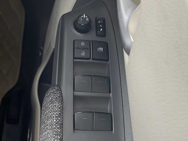 トヨタ シエンタ ハイブリッド Z 広島県 2022(令4)年 4.8万km ホワイトパールクリスタルシャイン 禁煙車/純正10.5型ディスプレイオーディオ/バックカメラ/モデリスタエアロ/レーダークルーズコントロール/両側パワースライドドア/１５００Ｗ給電/アダブティブＬＥＤヘッドライト/ＥＴＣ/ドラレコ/衝突軽減/レーンキープ/踏み間違い防止/オートマチックハイビーム/純正15インチホイールキャップ(185/65/R15)/エアバッグ(運転席/助手席サイド/カーテン)