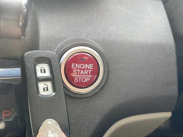 ホンダ Ｎ ＯＮＥ G 兵庫県 2014(平26)年 6.5万km プレミアムホワイトパール 社外オーディオ（AM/FM/CD/AUX)/ヘッドライトレベラーザー/横滑り防止/アイドリングストップ/ドライブレコーダー/純正マット/スマートキー/電格ミラー