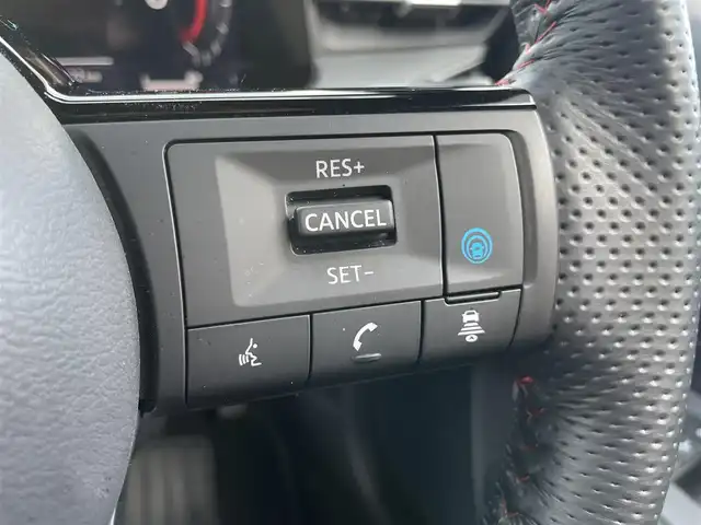 日産 オーラ ニスモ 埼玉県 2022(令4)年 2.2万km スーパーブラック ・ワンオーナー/・純正ナビ/・アラウンドビューモニター/・クルコン/・シートヒーター/・ドラレコ/・ETC