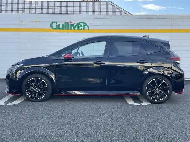 日産 オーラ ニスモ 埼玉県 2022(令4)年 2.2万km スーパーブラック ・ワンオーナー/・純正ナビ/・アラウンドビューモニター/・クルコン/・シートヒーター/・ドラレコ/・ETC