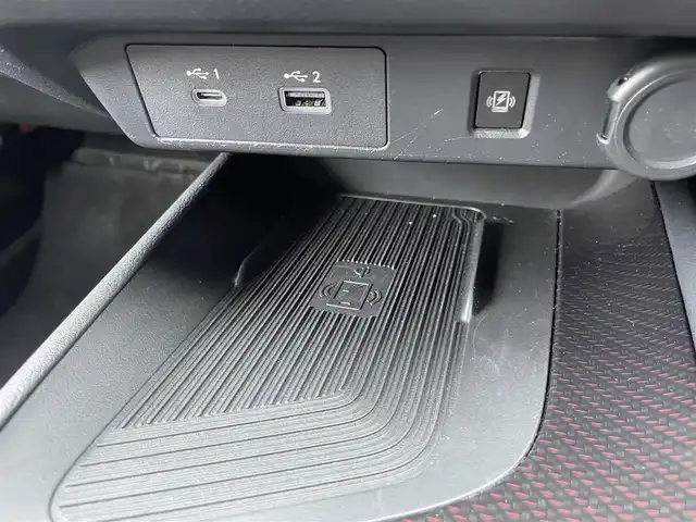 日産 オーラ ニスモ 埼玉県 2022(令4)年 2.2万km スーパーブラック ・ワンオーナー/・純正ナビ/・アラウンドビューモニター/・クルコン/・シートヒーター/・ドラレコ/・ETC