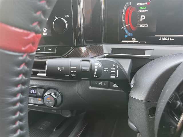 日産 オーラ ニスモ 埼玉県 2022(令4)年 2.2万km スーパーブラック ・ワンオーナー/・純正ナビ/・アラウンドビューモニター/・クルコン/・シートヒーター/・ドラレコ/・ETC