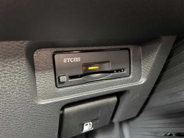 日産 オーラ ニスモ 埼玉県 2022(令4)年 2.2万km スーパーブラック ・ワンオーナー/・純正ナビ/・アラウンドビューモニター/・クルコン/・シートヒーター/・ドラレコ/・ETC