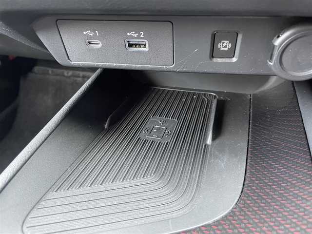 日産 オーラ ニスモ 埼玉県 2022(令4)年 2.2万km スーパーブラック ・ワンオーナー/・純正ナビ/・アラウンドビューモニター/・クルコン/・シートヒーター/・ドラレコ/・ETC