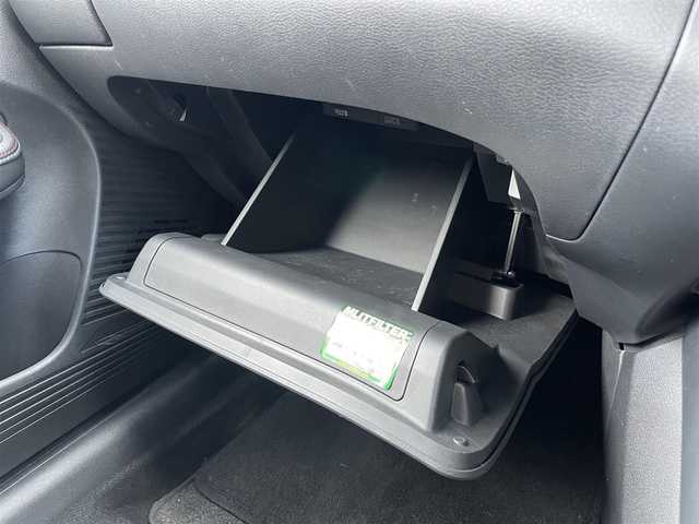 日産 オーラ ニスモ 埼玉県 2022(令4)年 2.2万km スーパーブラック ・ワンオーナー/・純正ナビ/・アラウンドビューモニター/・クルコン/・シートヒーター/・ドラレコ/・ETC