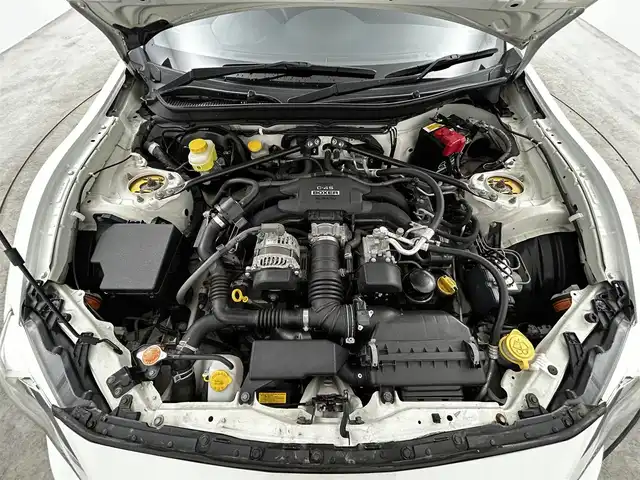 トヨタ ８６ GT 大分県 2014(平26)年 4.6万km クリスタルホワイトパール プッシュスタート/スマートキー/ETC/TRDフルエアロ/HKS車高調/純正フロアマット/純正17インチアルミホイール/LEDヘッドライト/サイドエアバック