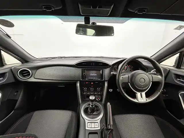 トヨタ ８６ GT 大分県 2014(平26)年 4.6万km クリスタルホワイトパール プッシュスタート/スマートキー/ETC/TRDフルエアロ/HKS車高調/純正フロアマット/純正17インチアルミホイール/LEDヘッドライト/サイドエアバック
