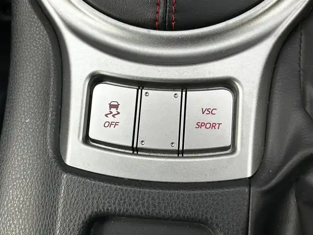 トヨタ ８６ GT 大分県 2014(平26)年 4.6万km クリスタルホワイトパール プッシュスタート/スマートキー/ETC/TRDフルエアロ/HKS車高調/純正フロアマット/純正17インチアルミホイール/LEDヘッドライト/サイドエアバック