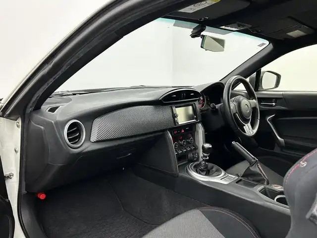 トヨタ ８６ GT 大分県 2014(平26)年 4.6万km クリスタルホワイトパール プッシュスタート/スマートキー/ETC/TRDフルエアロ/HKS車高調/純正フロアマット/純正17インチアルミホイール/LEDヘッドライト/サイドエアバック