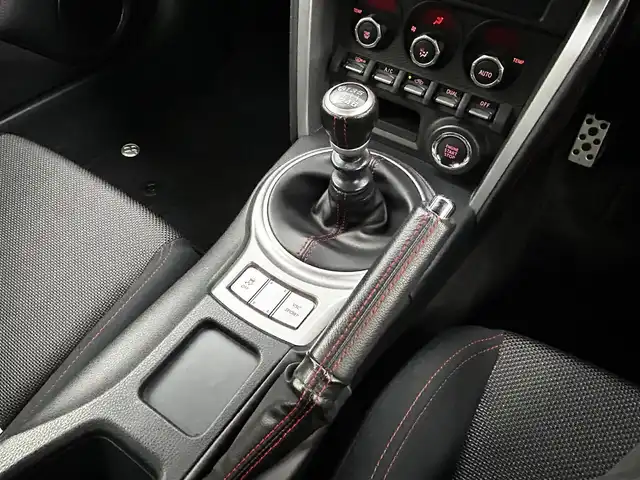 トヨタ ８６ GT 大分県 2014(平26)年 4.6万km クリスタルホワイトパール プッシュスタート/スマートキー/ETC/TRDフルエアロ/HKS車高調/純正フロアマット/純正17インチアルミホイール/LEDヘッドライト/サイドエアバック