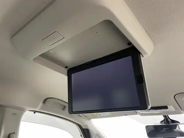 日産 セレナ ハイウェイスター V 岡山県 2022(令4)年 3.8万km ブリリアントホワイトパール 2トーン 純正１１インチフリップダウンモニター/純正１０インチナビ/デジタルインナーミラー/プロパイロット/アラウンドビューモニター/衝突軽減ブレーキ/純正ドライブレコーダー（前後）/両側パワースライドドア/ＬＥＤヘッドライト/ビルトインETC/ブラインドスポットモニター/オートブレーキホールド/取扱説明書/ナビ取扱説明書