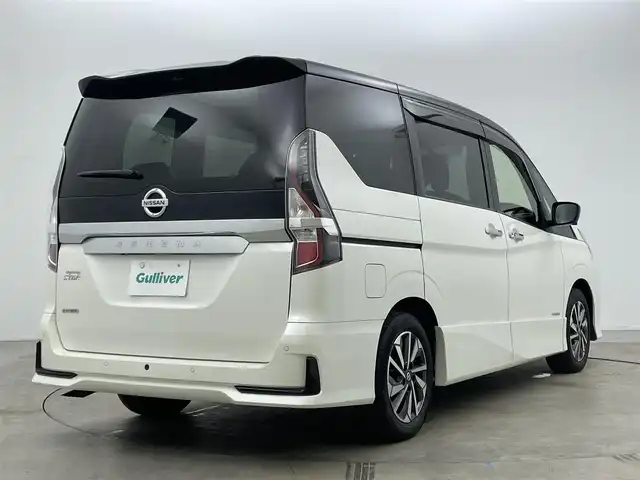 日産 セレナ ハイウェイスター V 岡山県 2022(令4)年 3.8万km ブリリアントホワイトパール 2トーン 純正１１インチフリップダウンモニター/純正１０インチナビ/デジタルインナーミラー/プロパイロット/アラウンドビューモニター/衝突軽減ブレーキ/純正ドライブレコーダー（前後）/両側パワースライドドア/ＬＥＤヘッドライト/ビルトインETC/ブラインドスポットモニター/オートブレーキホールド/取扱説明書/ナビ取扱説明書