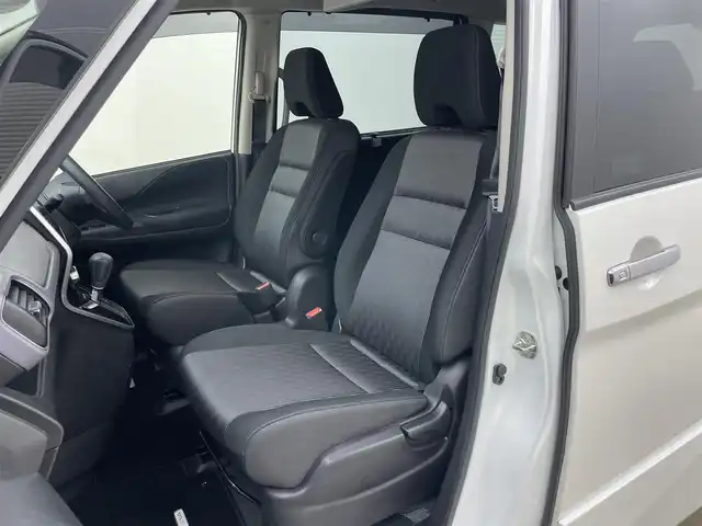 日産 セレナ ハイウェイスター V 岡山県 2022(令4)年 3.8万km ブリリアントホワイトパール 2トーン 純正１１インチフリップダウンモニター/純正１０インチナビ/デジタルインナーミラー/プロパイロット/アラウンドビューモニター/衝突軽減ブレーキ/純正ドライブレコーダー（前後）/両側パワースライドドア/ＬＥＤヘッドライト/ビルトインETC/ブラインドスポットモニター/オートブレーキホールド/取扱説明書/ナビ取扱説明書