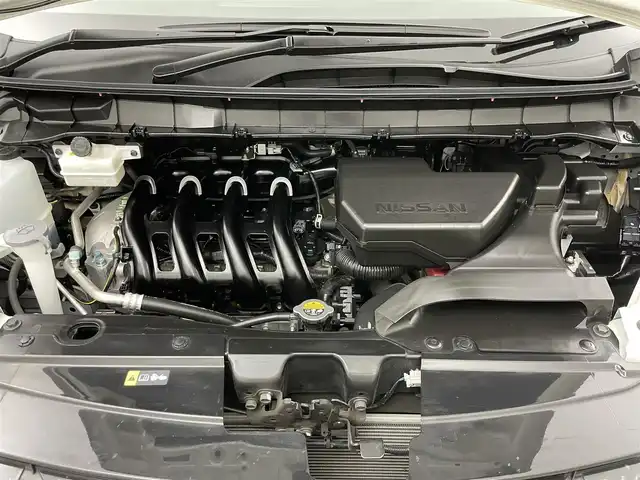 日産 セレナ ハイウェイスター V 岡山県 2022(令4)年 3.8万km ブリリアントホワイトパール 2トーン 純正１１インチフリップダウンモニター/純正１０インチナビ/デジタルインナーミラー/プロパイロット/アラウンドビューモニター/衝突軽減ブレーキ/純正ドライブレコーダー（前後）/両側パワースライドドア/ＬＥＤヘッドライト/ビルトインETC/ブラインドスポットモニター/オートブレーキホールド/取扱説明書/ナビ取扱説明書