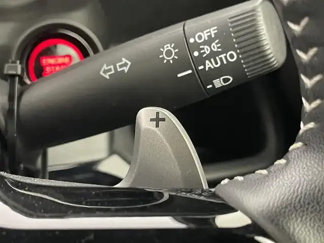 ホンダ Ｎ ＢＯＸ カスタム ターボ コーディネートS 埼玉県 2023(令5)年 0.8万km プラチナホワイトパール 純正８インチディスプレイオーディオ　バックカメラ　ホンダセンシング　アダプティブクルーズコントロール　シートヒーター　パドルシフト　純正アルミホイール　スマートキー　オートハイビーム　ＬＥＤライト