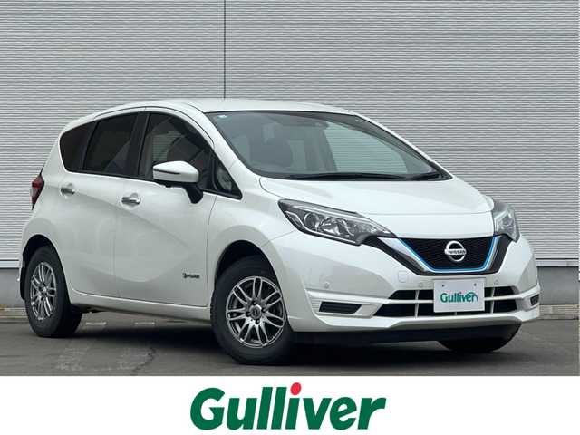 日産 ノート e－パワー X FOUR 秋田県 2018(平30)年 4.8万km ブリリアントホワイトパール 純正ナビ/衝突軽減システム/４WD/スマートキー/バックカメラ/コーナーセンサー/クルーズコントロール/アイドリングストップ/レーンキープアシスト/プッシュスタート/社外アルミ/純正フロアマット/純正ドアバイザー/ステアリングスイッチ/横滑り防止/オートエアコン/オートライト/パワーウィンドウ/パワーステアリング/電動格納ウィンカーミラー