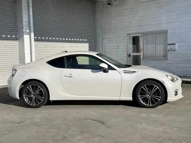 スバル ＢＲＺ S 茨城県 2012(平24)年 13.2万km サテンホワイトパール (株)IDOMが運営する【じしゃロン水戸店】の自社ローン専用車両になりますこちらは現金またはオートローンご利用時の価格です。自社ローンご希望の方は別途その旨お申付け下さい/社外ナビ/バックカメラ/ETC/フルセグTV/Bluetooth audio/パドルシフト/デュアルオートエアコン