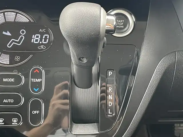日産 デイズ ルークス ハイウェイスター Gターボ 滋賀県 2018(平30)年 4.1万km アッシュブラウンM 純正SDナビ/・フルセグTV/・CD DVD /・Bluetooth/アラウンドビューモニター/衝突軽減ブレーキ/車線逸脱警報/横滑り防止/両側パワースライドドア/アイドリングストップ/プッシュスタート/スマートキー/革巻きステアリング/ステアリングリモコン/純正ドライブレコーダー/ETC/純正フロアマット/LEDヘッドライト/オートライト/オートマチックハイビーム/純正15インチAW