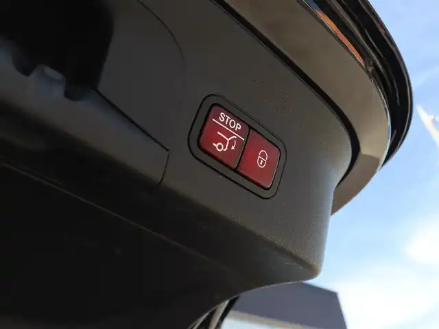 メルセデス・ベンツ ＧＬＣ２２０ d 4マチック クーペ スポーツ 長野県 2018(平30)年 5.5万km オブシディアンブラック レーダーセーフティＰＫＧ　/アルカンターラレザー　/純正ナビＴＶ　/３６０°カメラ　/ヘッドアップＤ　/ディストロニック　/衝突軽減Ｂ　/ＬＫＡ　/ＢＳＭ　/パワーシート／ヒーター　/パワーバックドア　/純１９ＡＷ　/ＬＥＤ