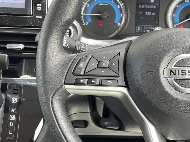 日産 デイズ X 宮崎県 2022(令4)年 3.8万km ブラック エマージェンシーブレーキ/純正9型ナビ/Bluetooth DVD フルセグ/アラウンドビューモニター/純正14インチホイール/ステアリングスイッチ/ウインカーミラー/コーナーセンサー/オートライトコントロール/ヘッドライトレベライザー/スマートキー/エンジンプッシュスタート/電動格納ミラー/保証書/取扱説明書