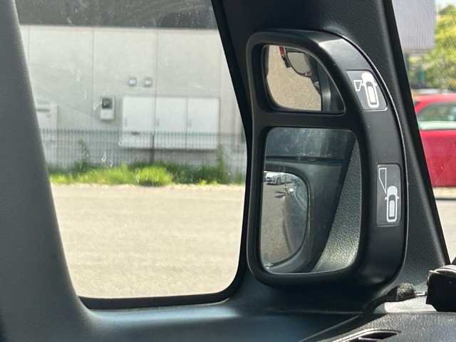 ホンダ Ｎ ＢＯＸ カスタム G Lパッケージ 千葉県 2013(平25)年 8.8万km クリスタルブラックパール 社外メモリナビ/CD/DVD/Bluetooth/フルセグTV/バックカメラ/ETC/片側パワースライドドア/プッシュスタート/スマートキー/スペアキー×１/ステアリングスイッチ/オートライト/ウインカーミラー/横滑り防止装置/社外14インチアルミホイール