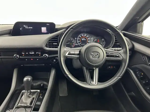 マツダ マツダ３ファストバック 15S ツーリング 愛知県 2019(令1)年 3.4万km ジェットブラックマイカ 衝突軽減ブレーキ/車線逸脱警報/踏み間違え防止/ブラインドスポットモニター/純正SDナビ/・フルセグTV/CD/DVD/Bluetooth/HDMI/バックカメラ/レーダークルーズコントロール/ETC/ドライブレコーダー/LEDヘッドライト/スマートキー/スペアキー